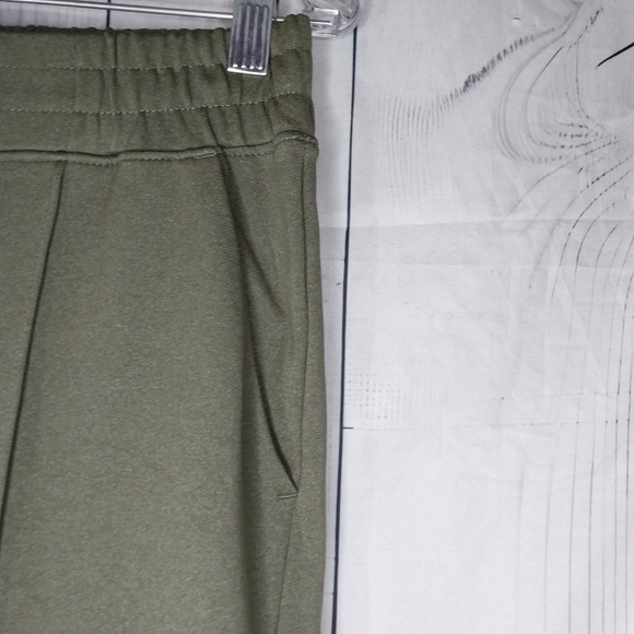 Mondetta Womens Pintuck Straight Leg Pant Olive Size M - Picture 6 of 15